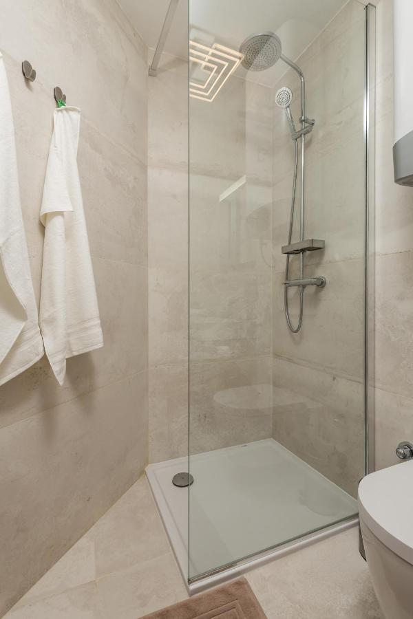 Luxury City Center Apartment -50M To The Sea Opatija Dış mekan fotoğraf